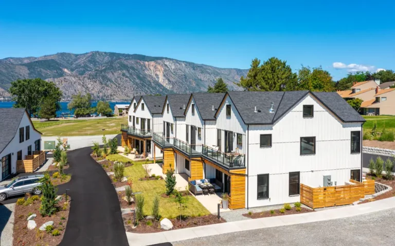 Pinederosa townhomes