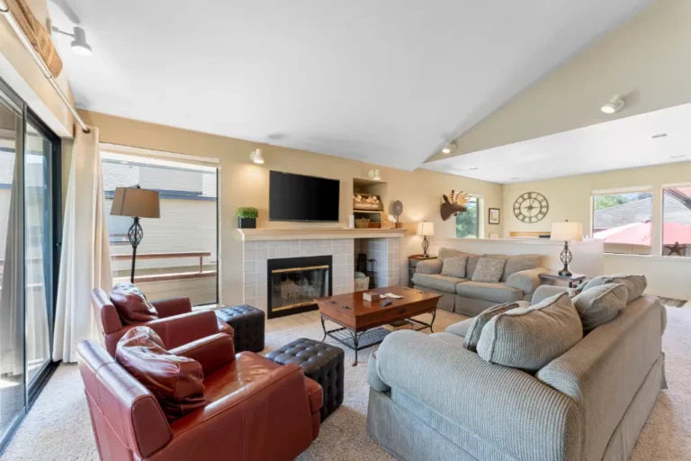 Beautiful living room in fireplace