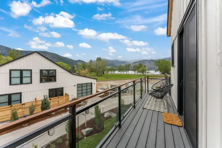 Outside deck looking towards the lake